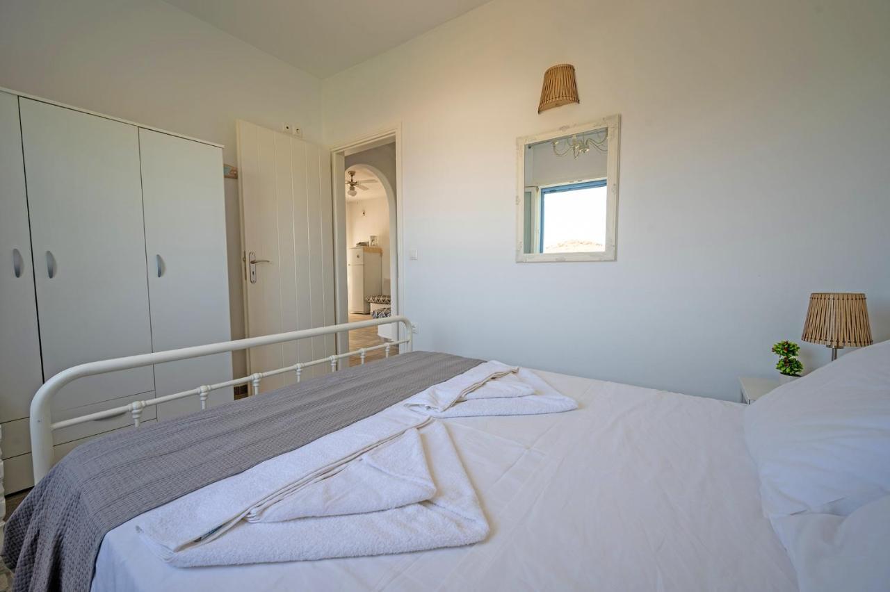 Molos Sea View House - Paros Greece Eksteriør billede
